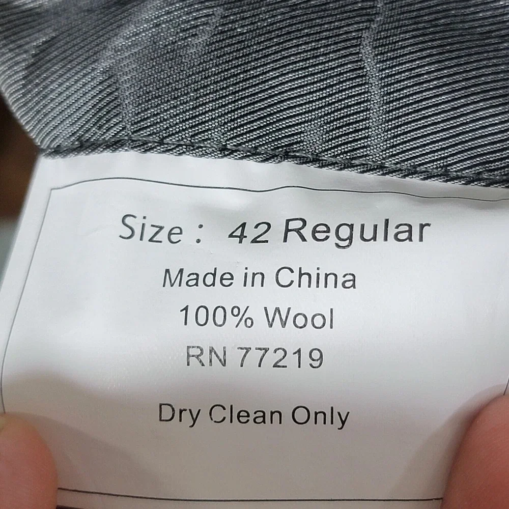 Pronto Uomo Platinum Men's Sport Coat Two Button Gray Plaid Herringbone Size 42R